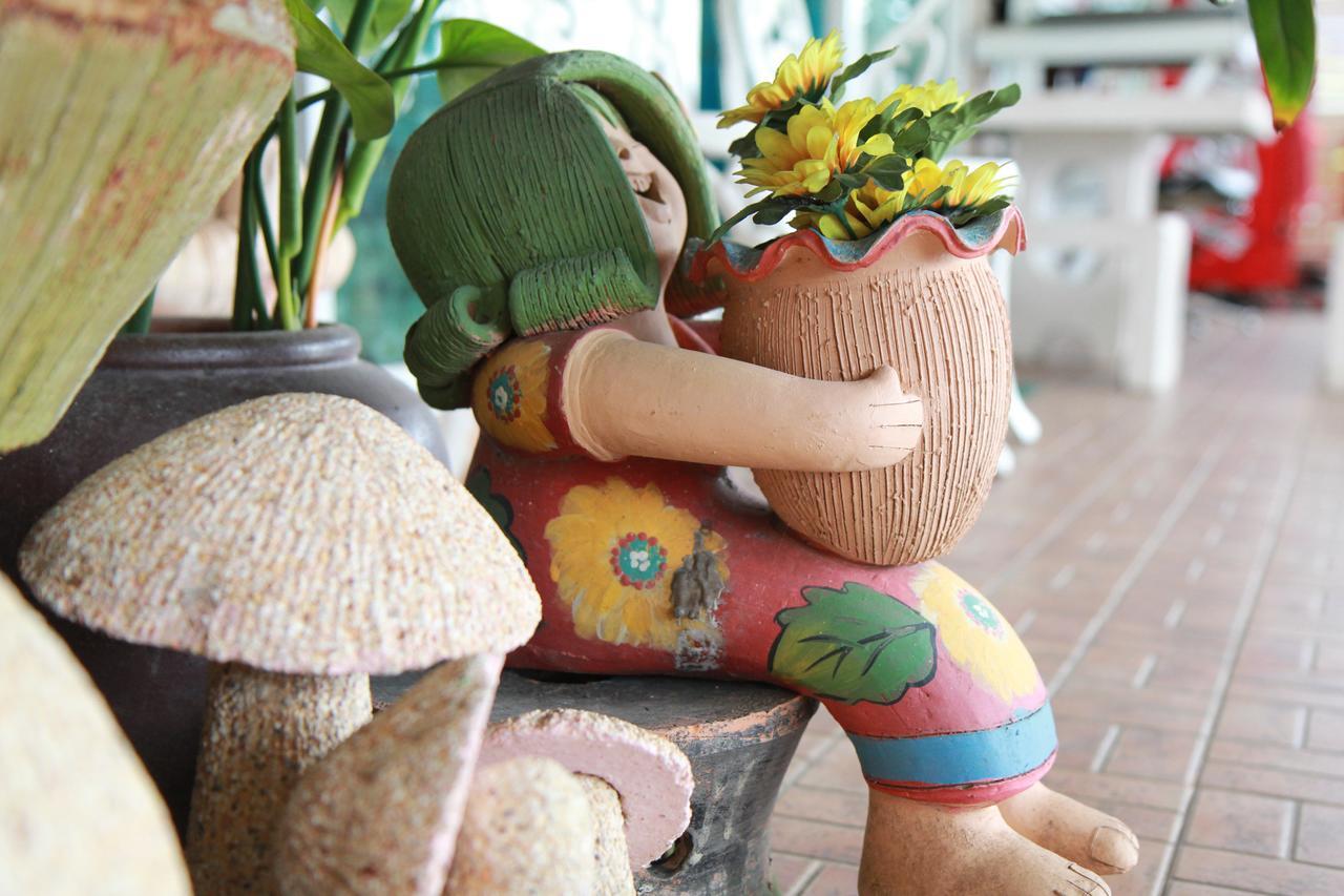 Family Guesthouse Rawai ภายนอก รูปภาพ