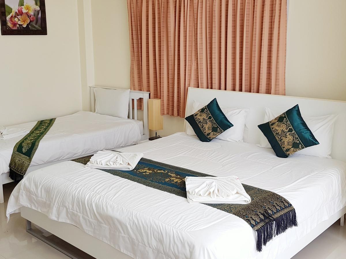 Family Guesthouse Rawai ภายนอก รูปภาพ