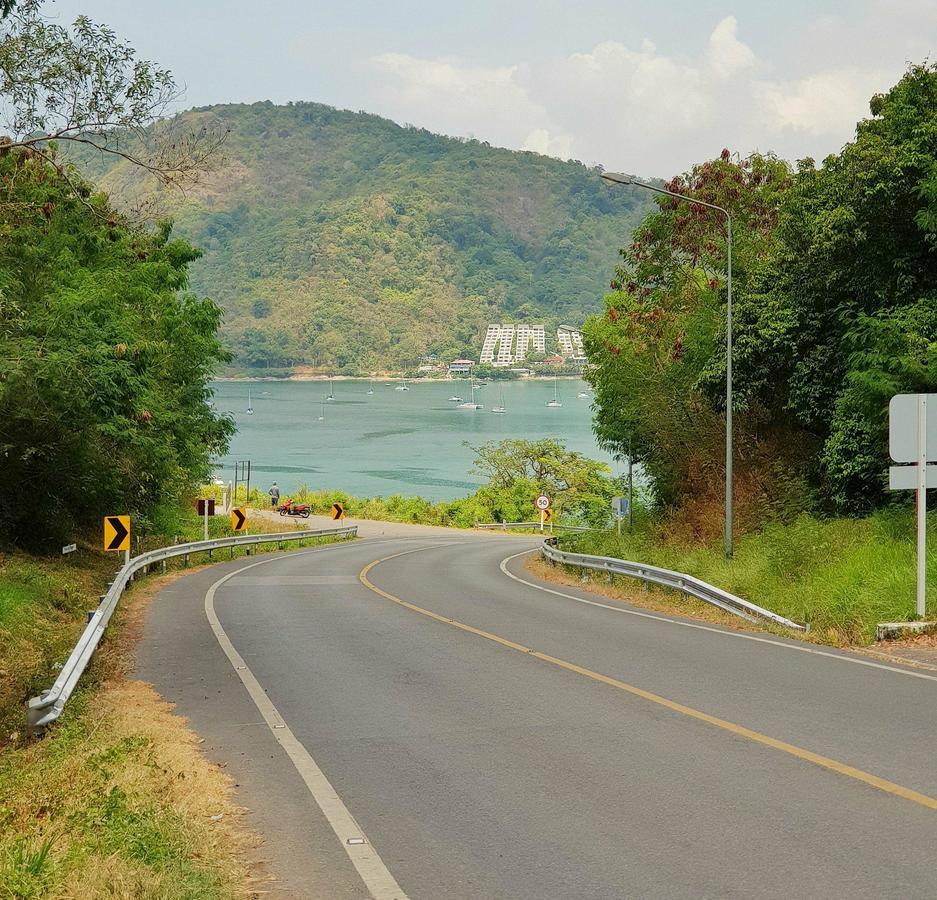 Family Guesthouse Rawai ภายนอก รูปภาพ