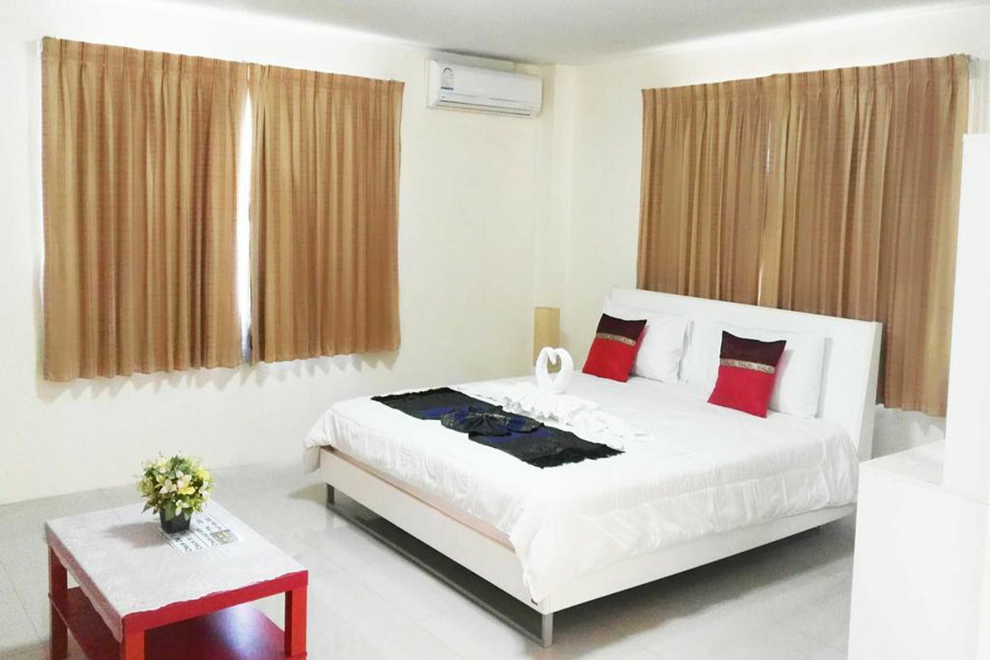 Family Guesthouse Rawai ภายนอก รูปภาพ